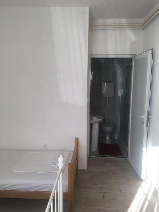 ריסאן Apartments Nikovic מראה חיצוני תמונה