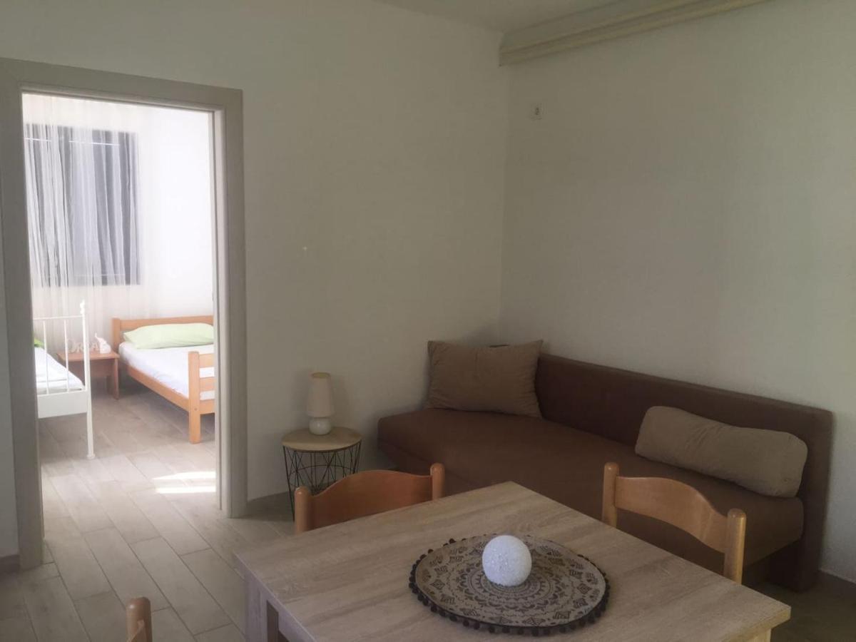 ריסאן Apartments Nikovic מראה חיצוני תמונה