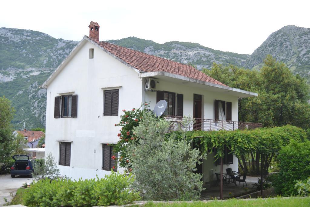 ריסאן Apartments Nikovic מראה חיצוני תמונה